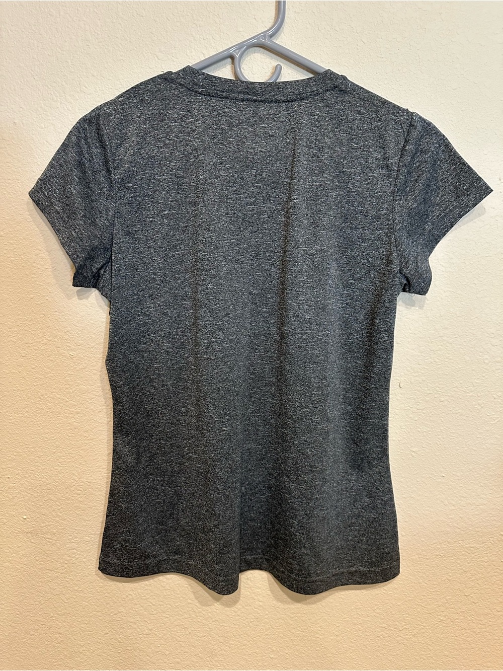 Women’s CHAMPION Exercise Crewneck Tees in Charcoal/Light Blue/Dusty Pink—M - Picture 16 of 16